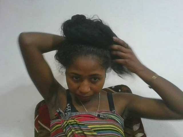 Marinah1a live cam on BongaCams