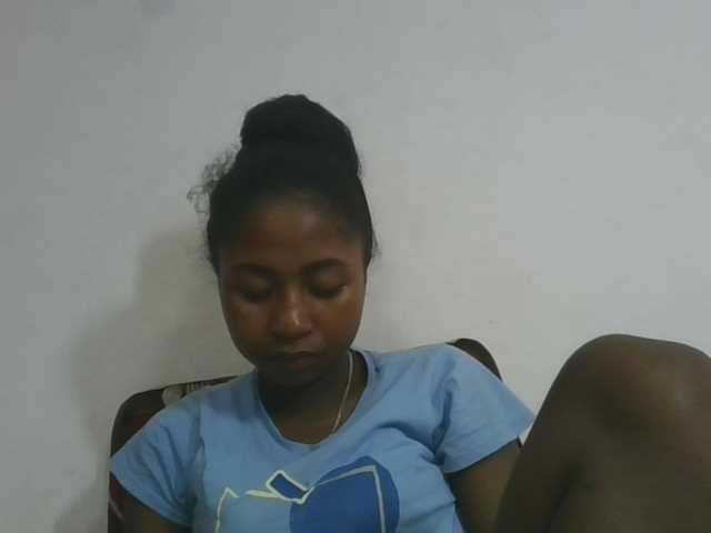 Marinah1a live cam on BongaCams