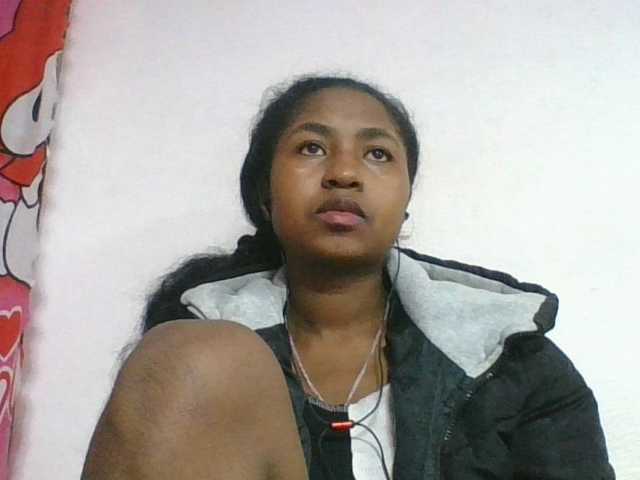 Marinah1a live cam on BongaCams