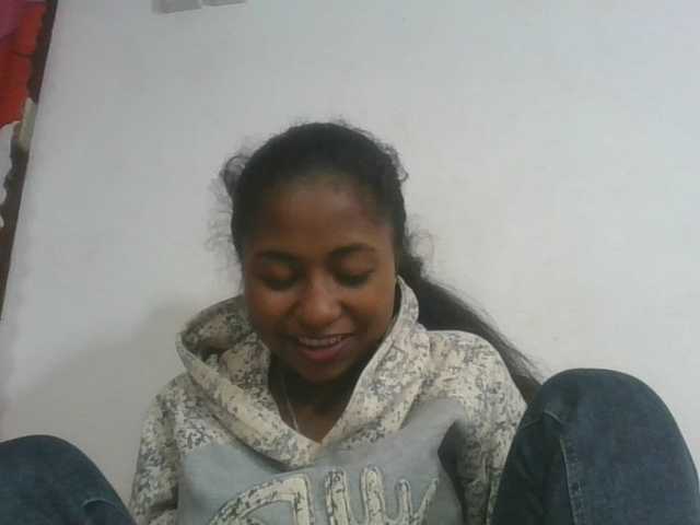 Marinah1a live cam on BongaCams