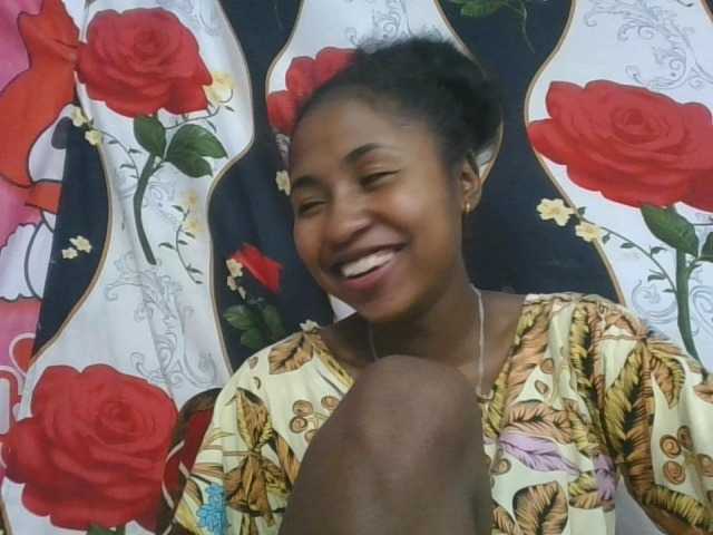 Marinah1a live cam on BongaCams