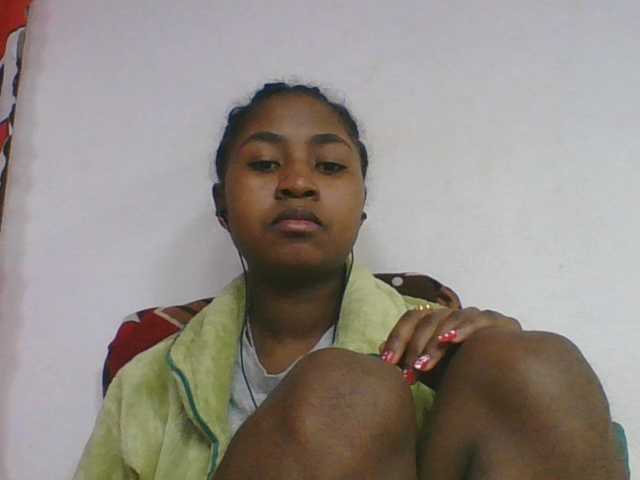 Marinah1a live cam on BongaCams
