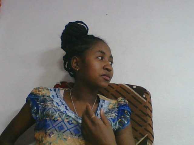 Marinah1a live cam on BongaCams