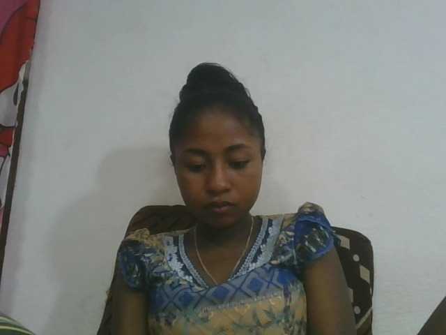 Marinah1a live cam on BongaCams