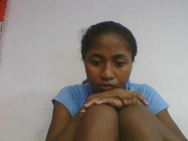 Marinah1a live cam on BongaCams