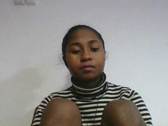 Marinah1a live cam on BongaCams