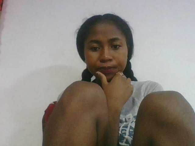 Marinah1a live cam on BongaCams