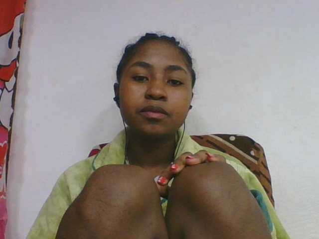 Marinah1a live cam on BongaCams
