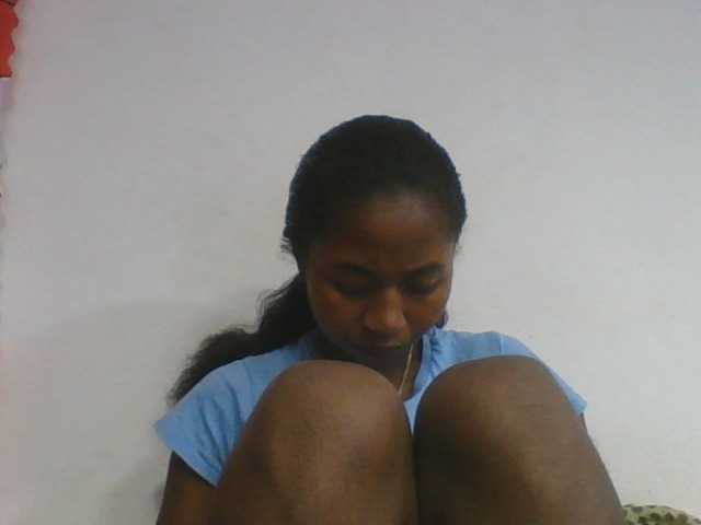 Marinah1a live cam on BongaCams