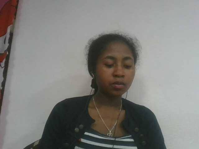 Marinah1a live cam on BongaCams