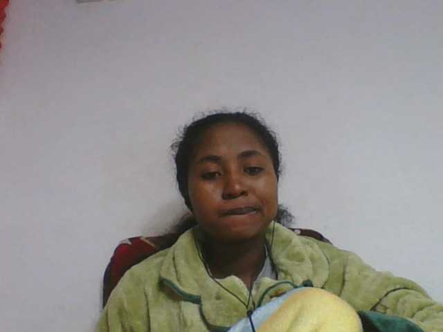 Marinah1a live cam on BongaCams