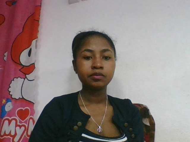 Marinah1a live cam on BongaCams