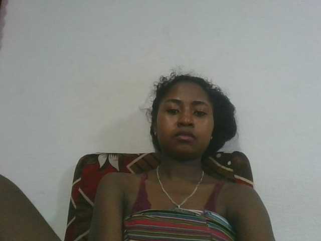 Marinah1a live cam on BongaCams