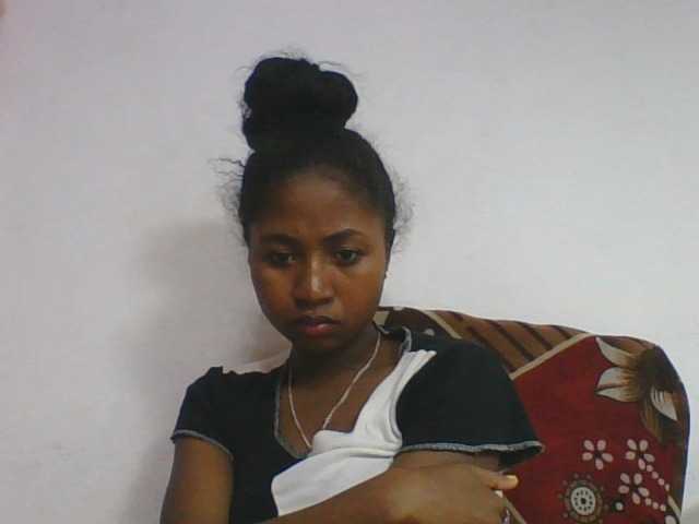 Marinah1a live cam on BongaCams