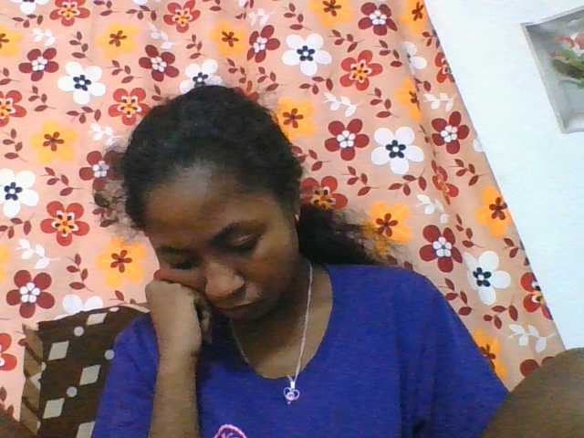 Marinah1a live cam on BongaCams