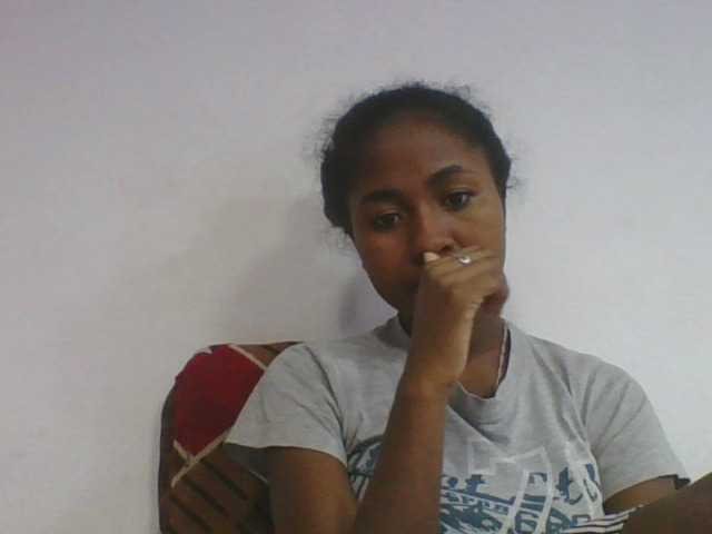 Marinah1a live cam on BongaCams