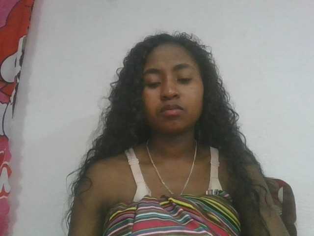 Marinah1a live cam on BongaCams