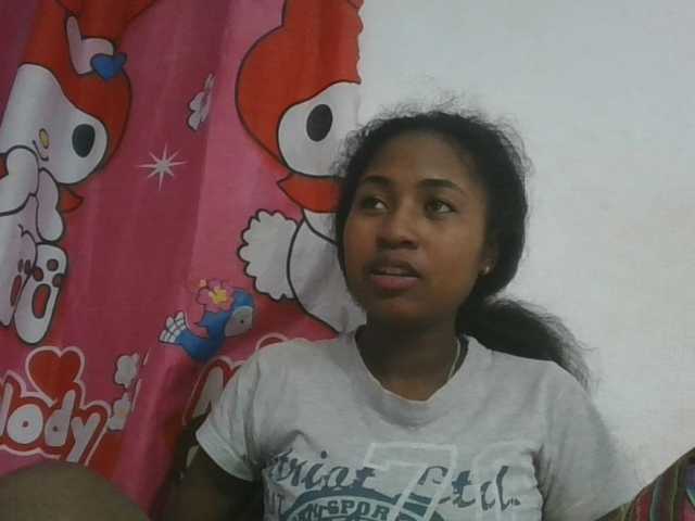 Marinah1a live cam on BongaCams