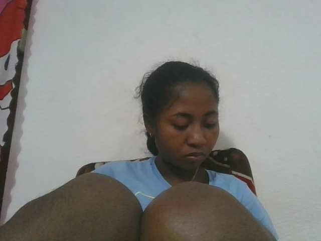 Marinah1a live cam on BongaCams