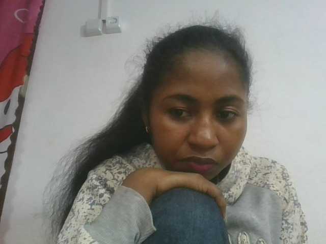 Marinah1a live cam on BongaCams