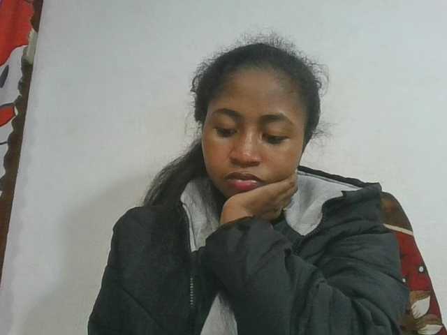 Marinah1a live cam on BongaCams
