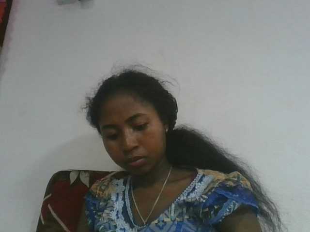 Marinah1a live cam on BongaCams