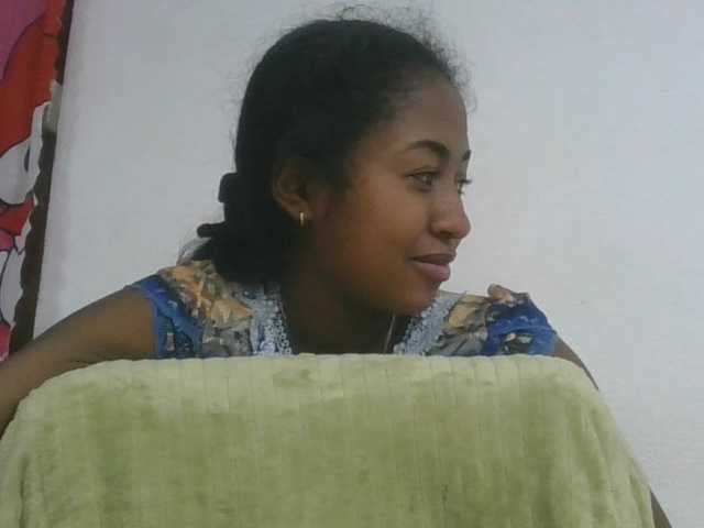 Marinah1a live cam on BongaCams