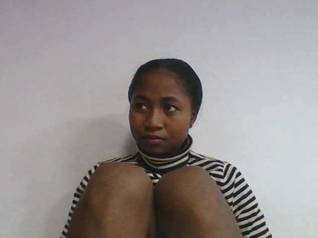 Marinah1a live cam on BongaCams