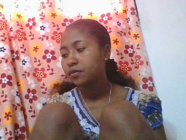 Marinah1a live cam on BongaCams