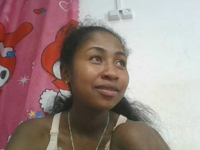 Marinah1a live cam on BongaCams