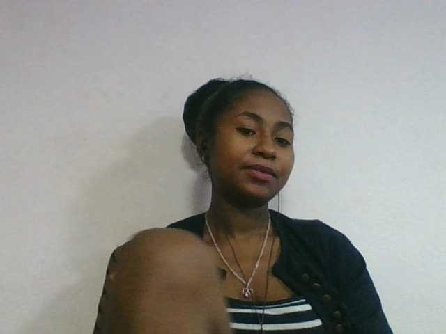 Marinah1a live cam on BongaCams