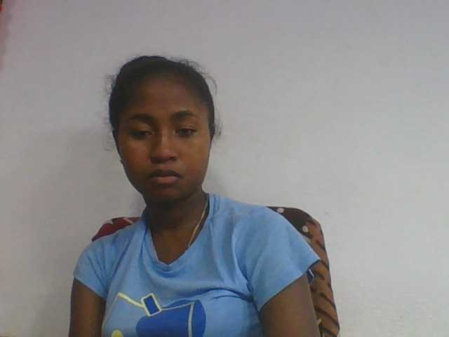 Marinah1a live cam on BongaCams