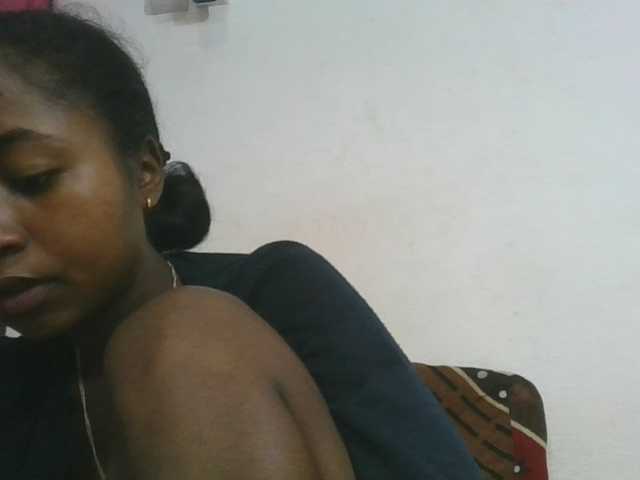 Marinah1a, 20 y/o - Live Cam on BongaCams