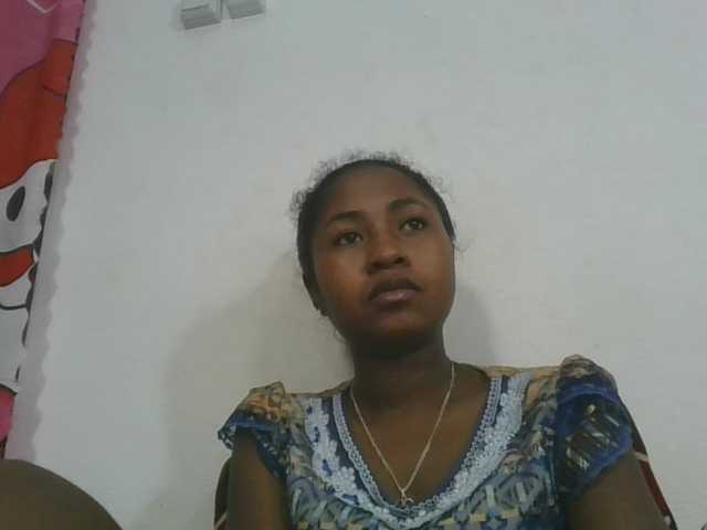 Marinah1a live cam on BongaCams