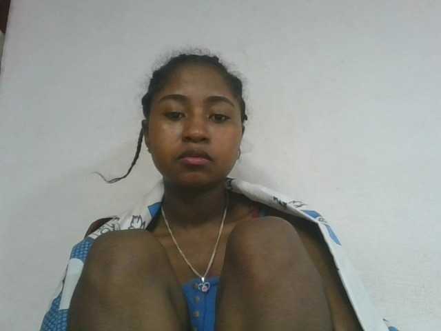 Marinah1a live cam on BongaCams