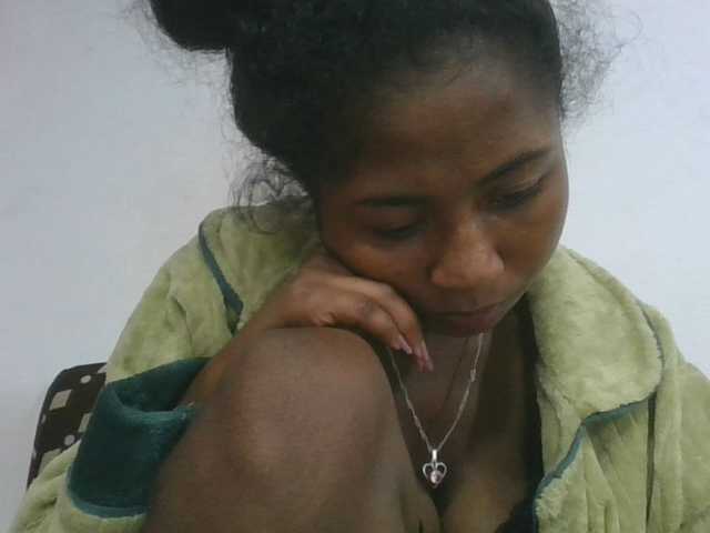 Marinah1a live cam on BongaCams