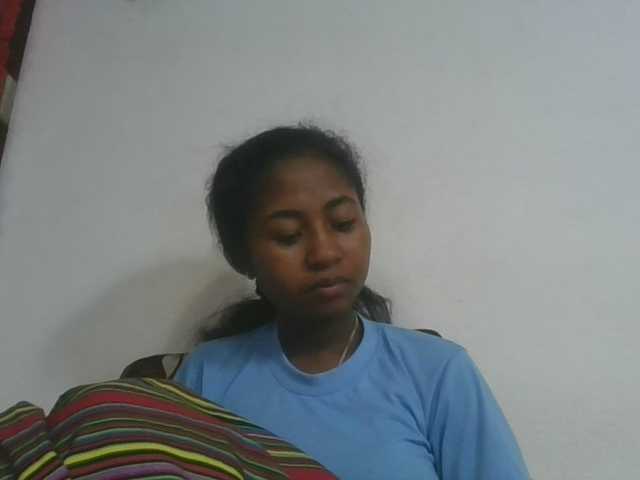 Marinah1a live cam on BongaCams