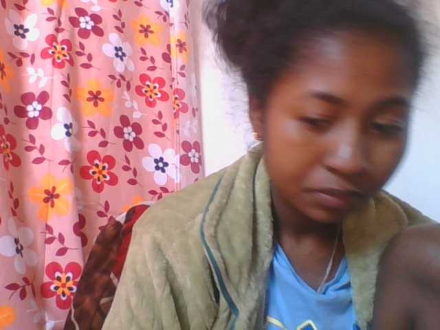 Marinah1a live cam on BongaCams