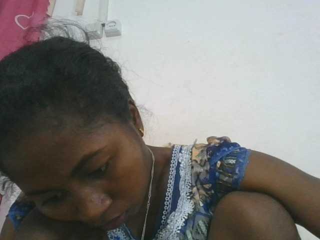 Marinah1a live cam on BongaCams