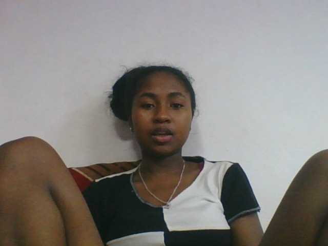 Marinah1a live cam on BongaCams