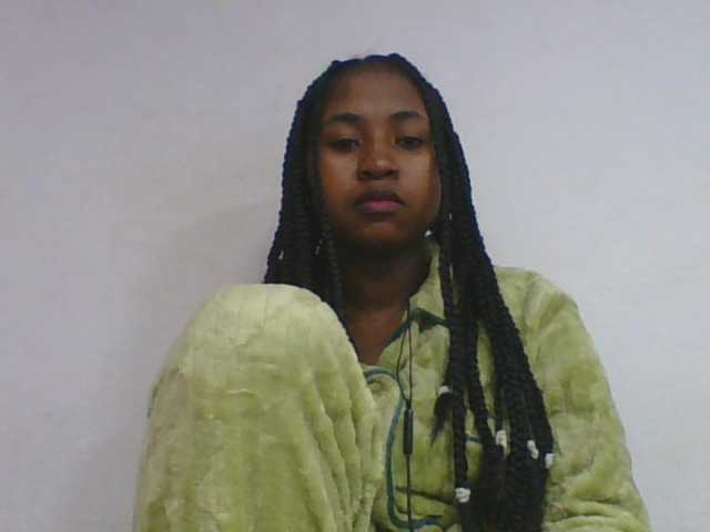 Marinah1a live cam on BongaCams