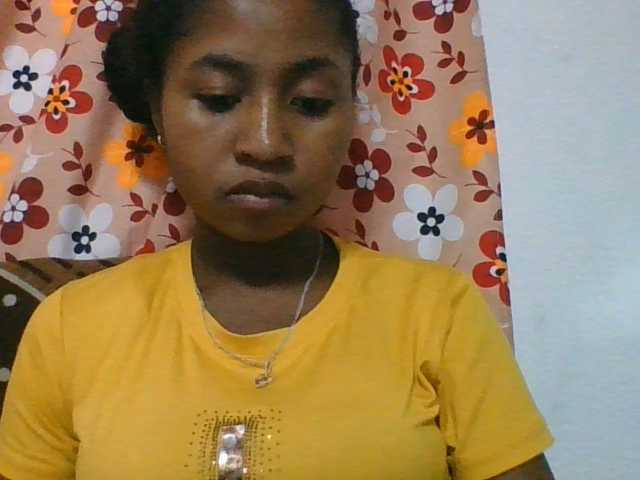 Marinah1a live cam preview