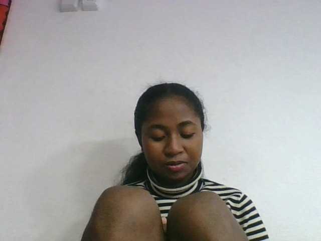 Marinah1a live cam on BongaCams