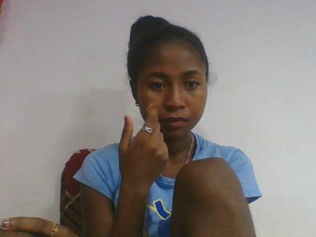 Marinah1a live cam on BongaCams