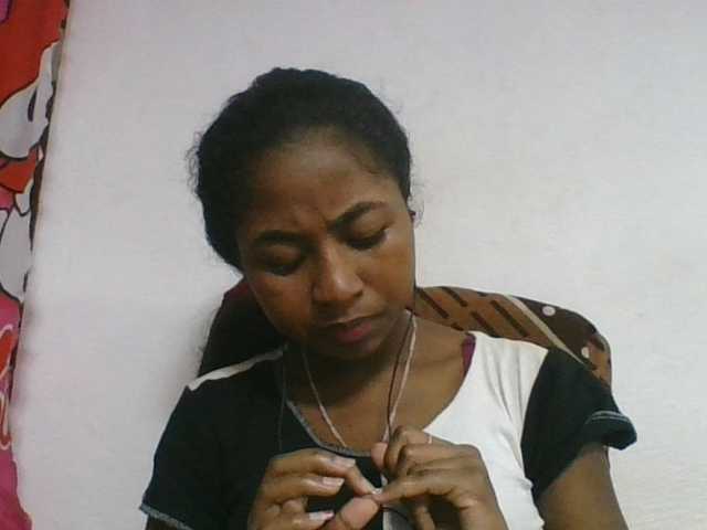 Marinah1a live cam on BongaCams