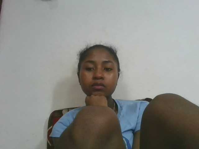 Marinah1a live cam on BongaCams