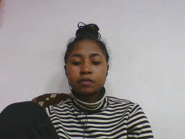 Marinah1a live cam on BongaCams