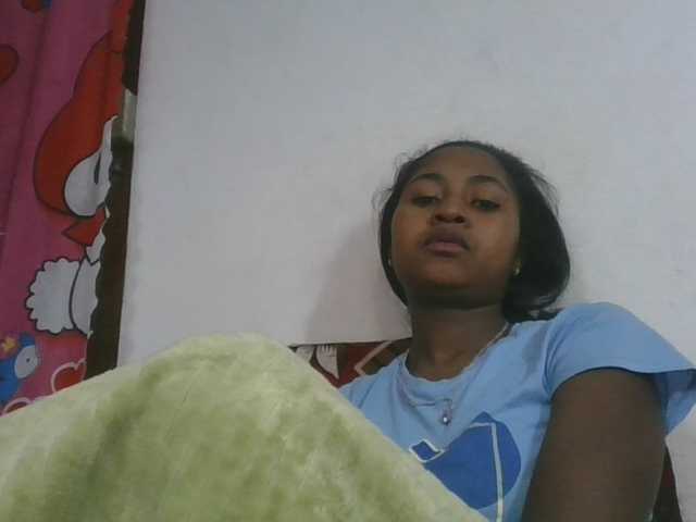 Marinah1a live cam on BongaCams