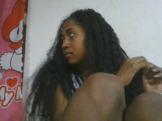 Marinah1a live cam on BongaCams