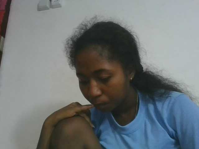 Marinah1a live cam on BongaCams